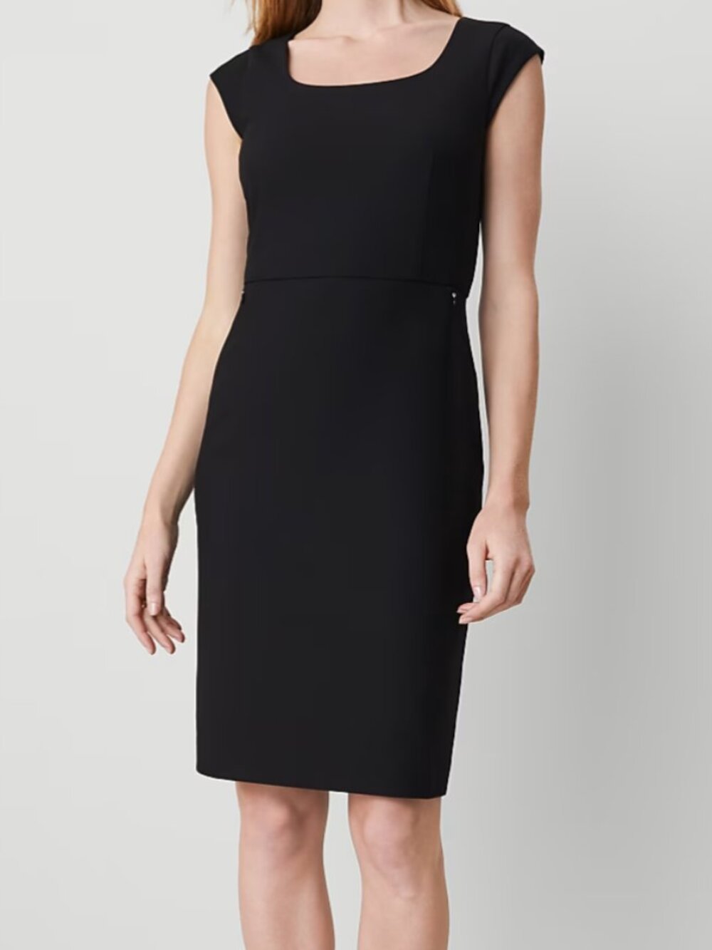 Ann Taylor The Scoop Neck Dress in Bi-Stretch Sz 6